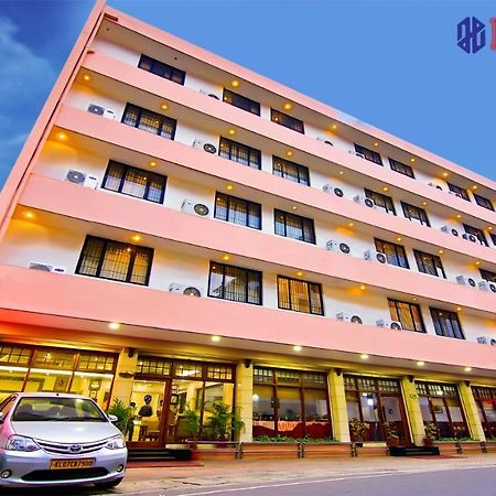 Hotel Excellency Kochi Luaran gambar