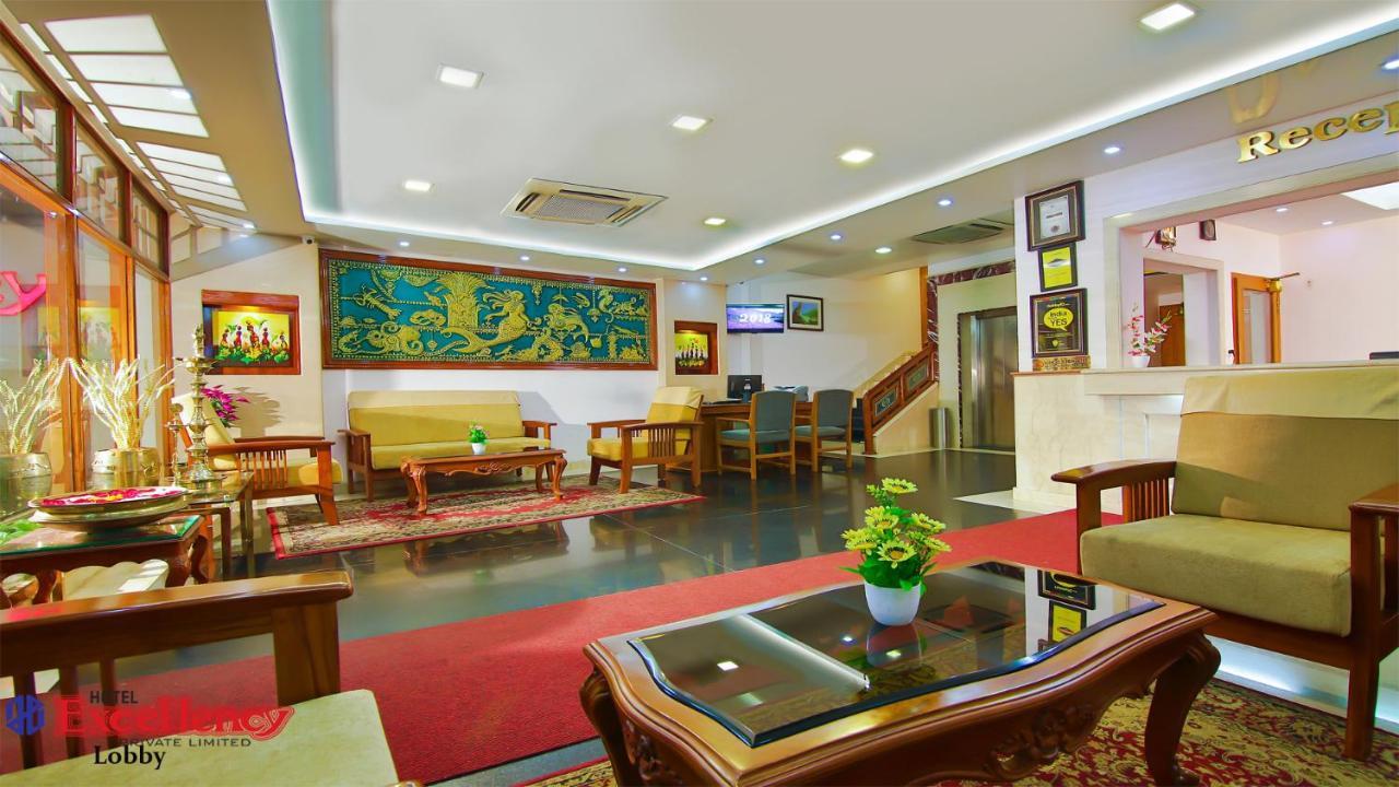 Hotel Excellency Kochi Luaran gambar
