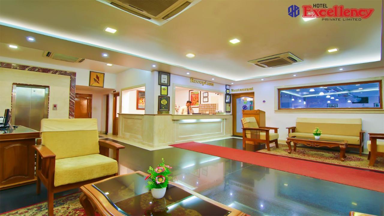 Hotel Excellency Kochi Luaran gambar
